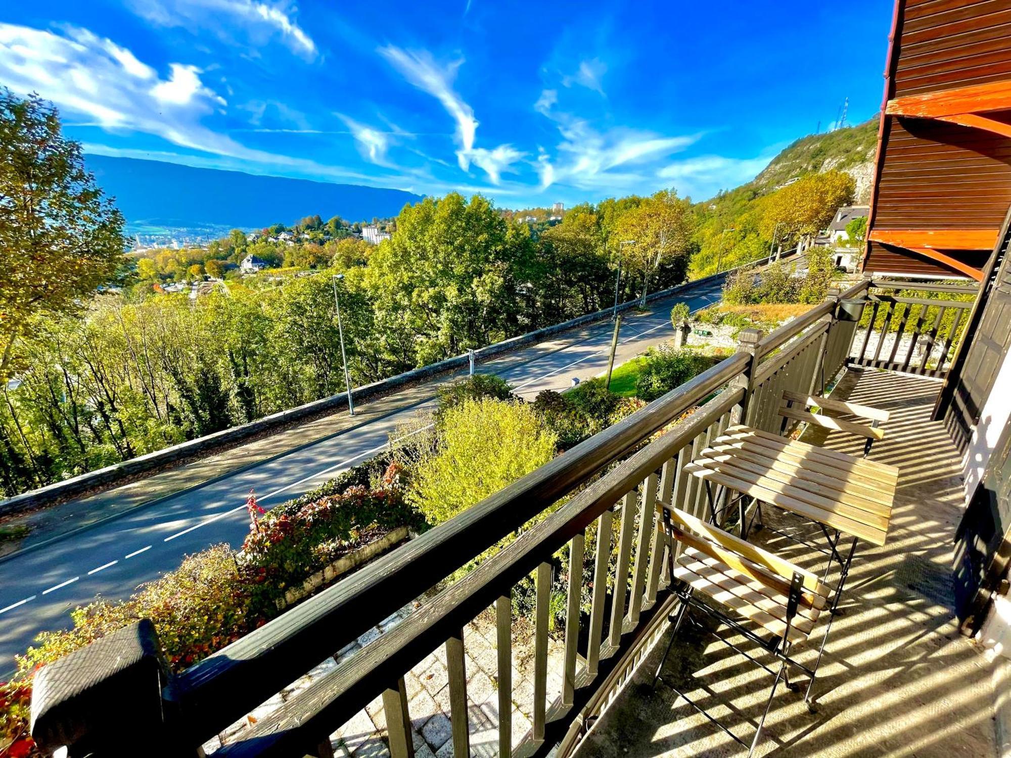 Les Balcons De Chambery Apartment Bagian luar foto