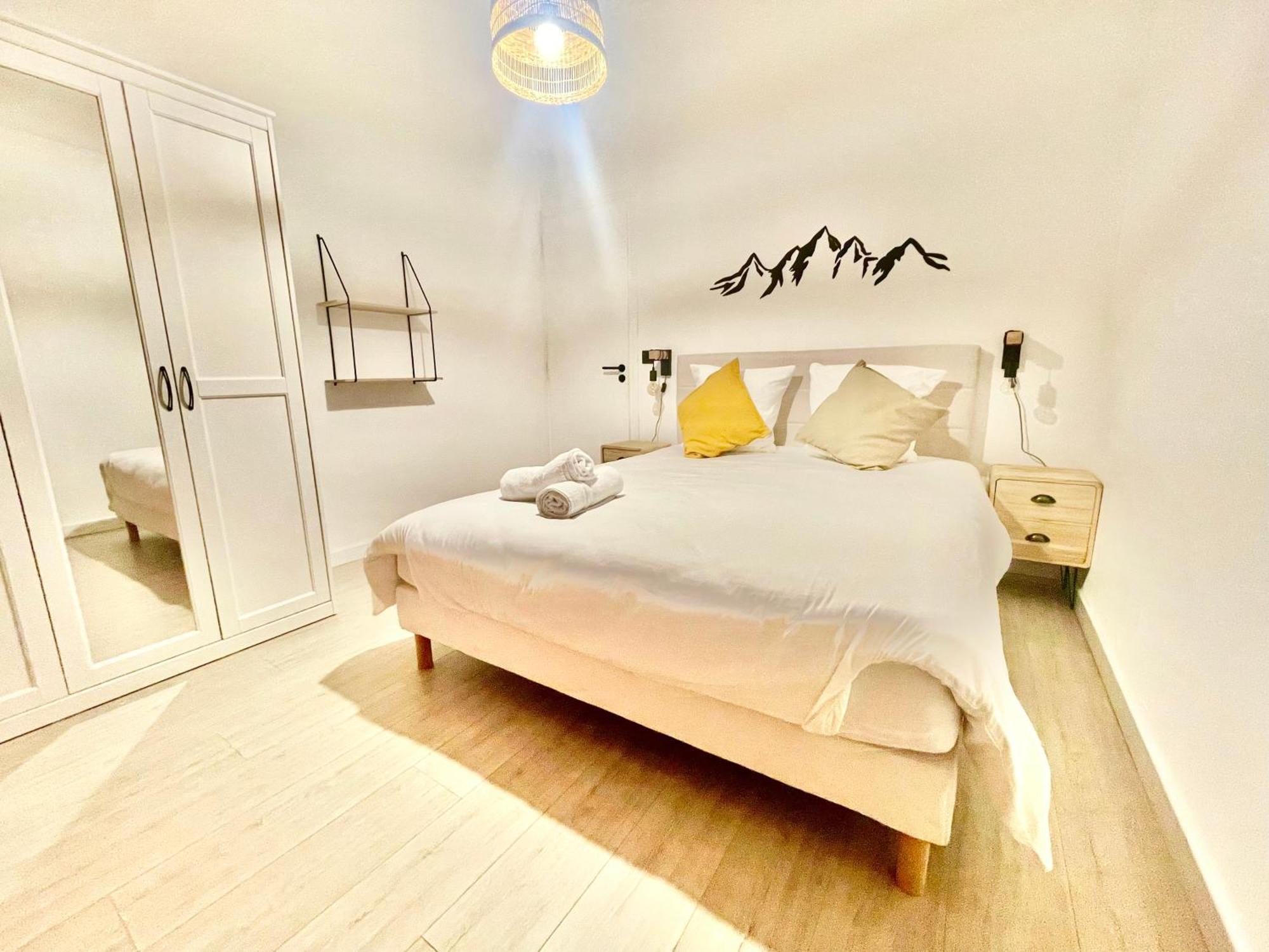 Les Balcons De Chambery Apartment Bagian luar foto